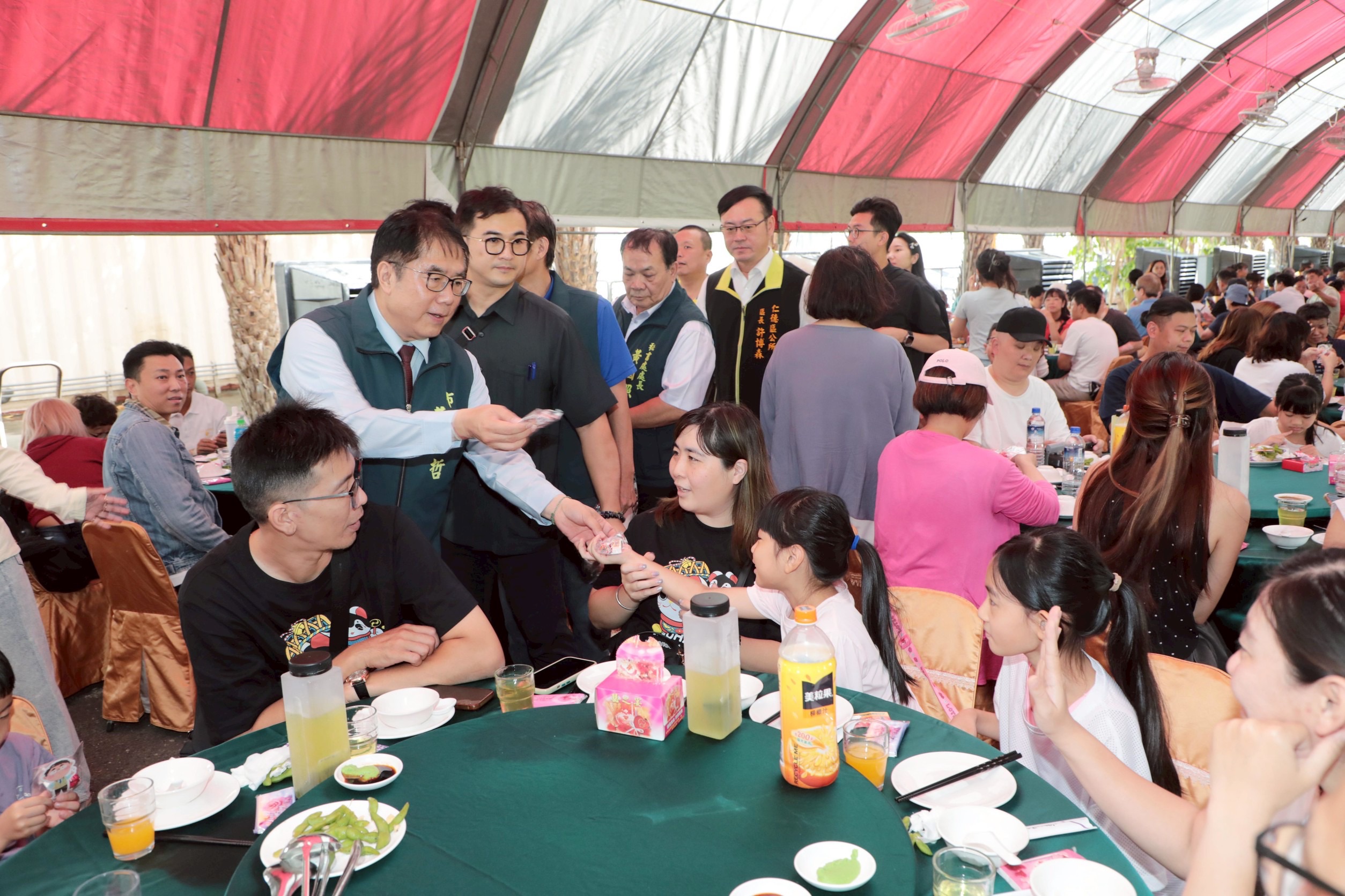 6d399d06437ac4c43152ac7d4d7ad7d3